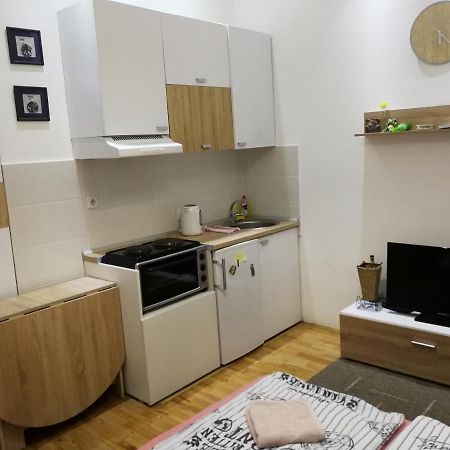 Imperia Apartments Belgrado Quarto foto
